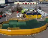 En unik minigolfbana i form av ett fartyg i Slottsskogen, redo för lek och skratt.